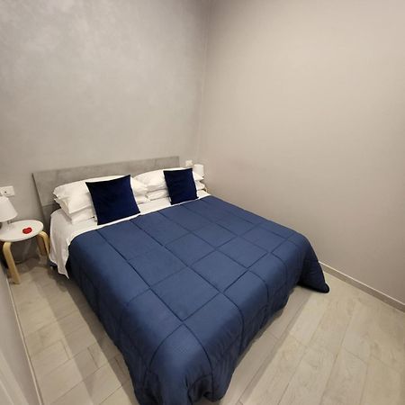 Casa Vacanze Manthy Posizione Centrale Бари Екстериор снимка
