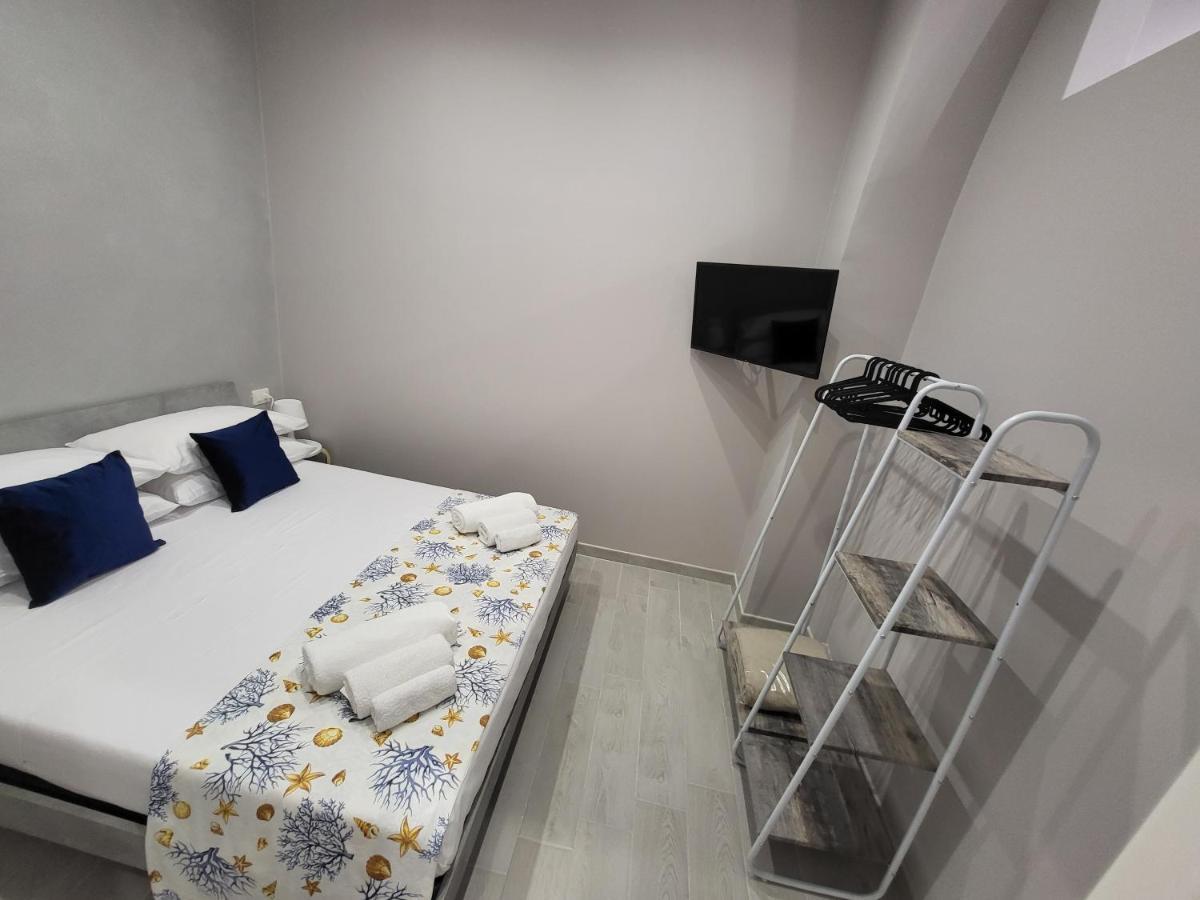 Casa Vacanze Manthy Posizione Centrale Бари Екстериор снимка