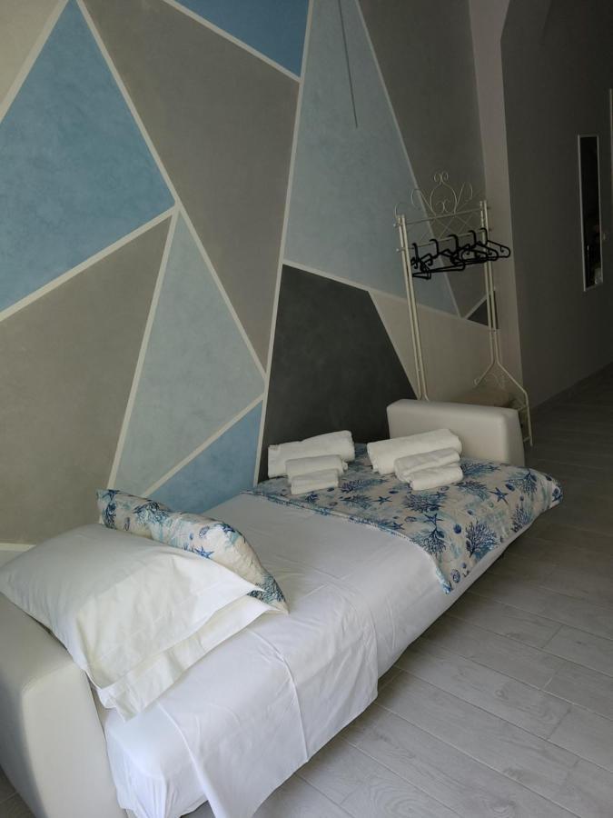 Casa Vacanze Manthy Posizione Centrale Бари Екстериор снимка