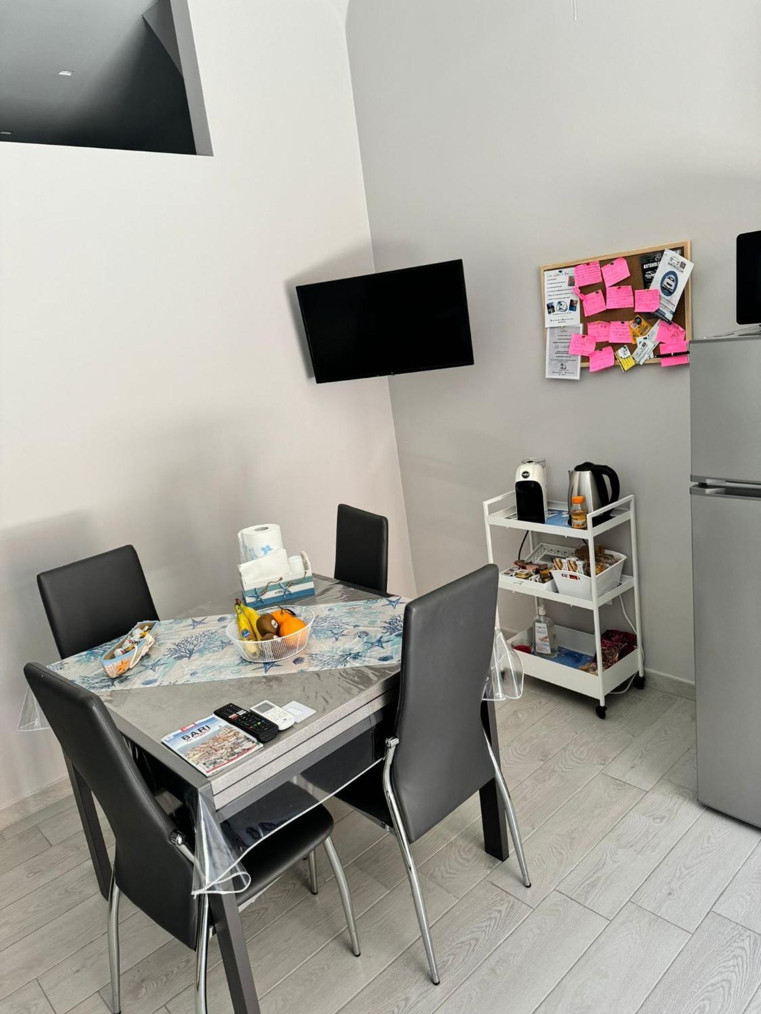 Casa Vacanze Manthy Posizione Centrale Бари Екстериор снимка