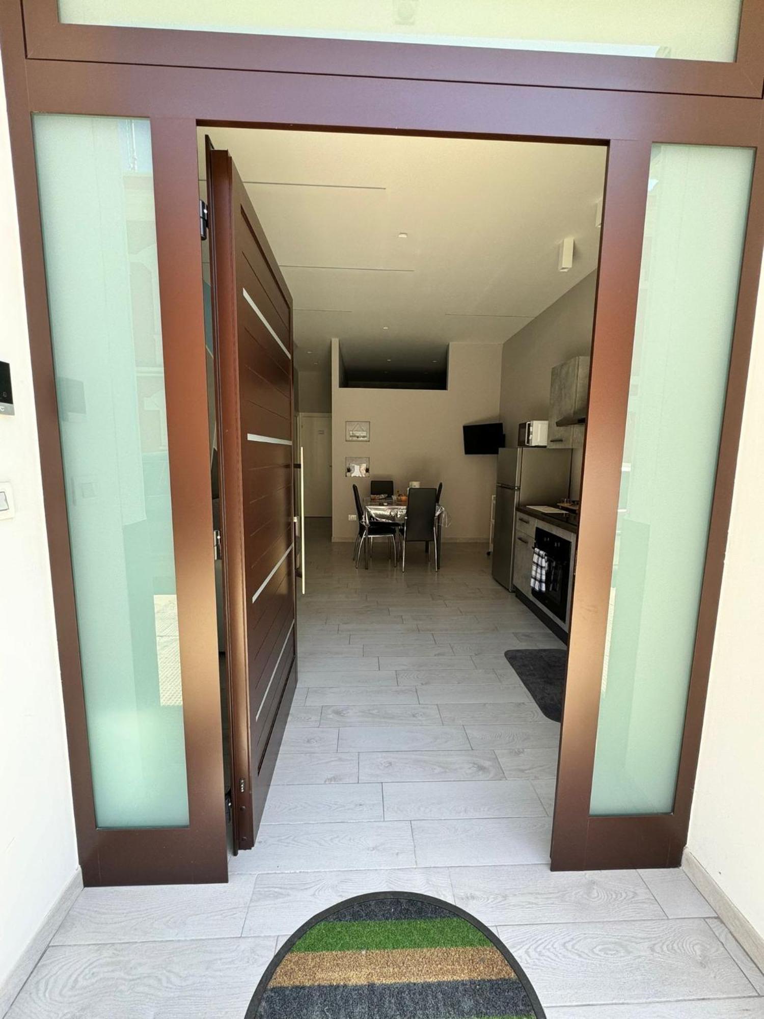 Casa Vacanze Manthy Posizione Centrale Бари Екстериор снимка