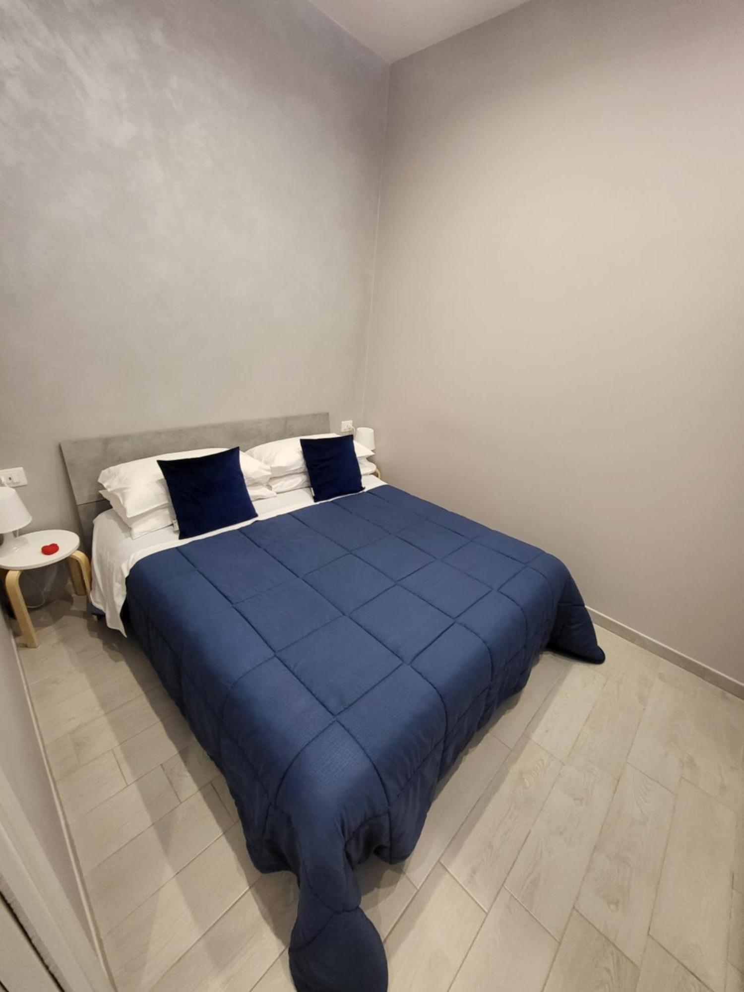 Casa Vacanze Manthy Posizione Centrale Бари Екстериор снимка